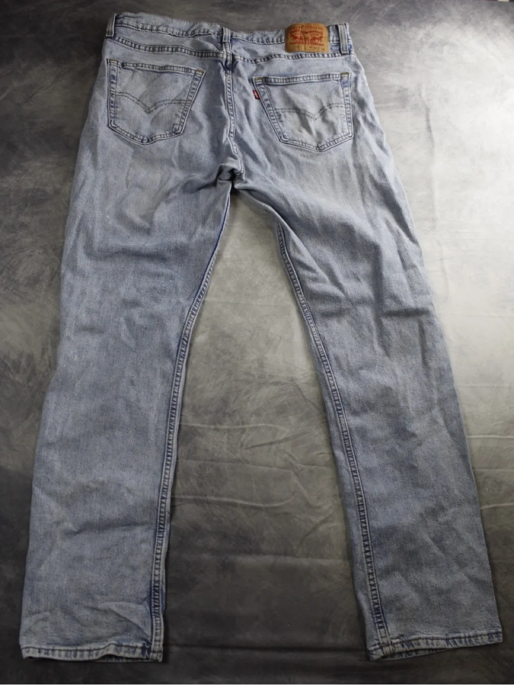 Levis 511 Slim Fit Jeans Mens 36x32 Light Wash Blue Denim WaterLess Casual